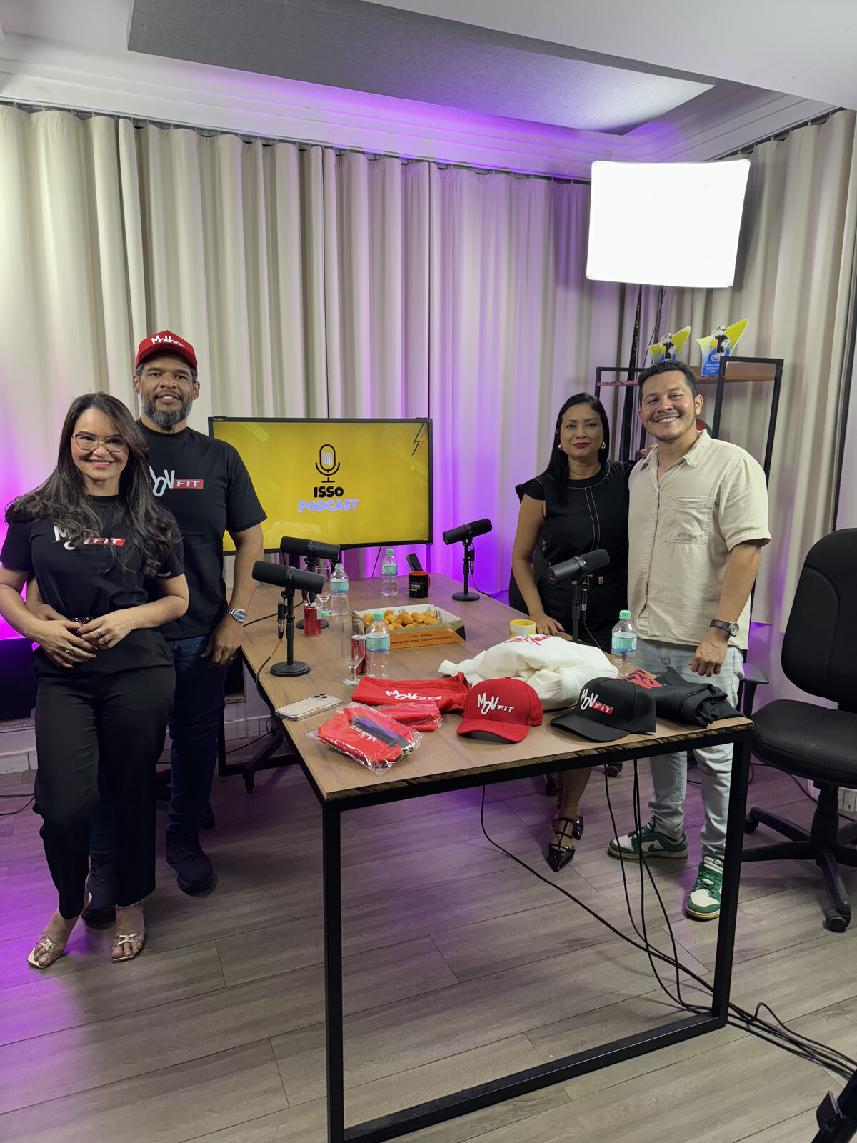 Isso Podcast - estúdio de gravação